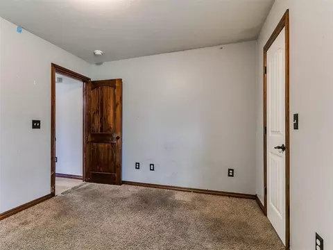 Bedroom - 291 Hillside Dr, Harrah, OK 73045 photo 9 of 9