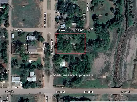 424 N Madison Ave, Elk City, OK 73644