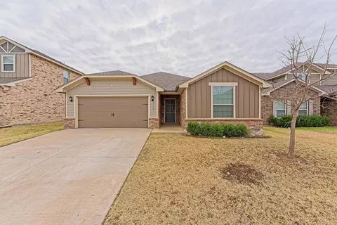 2301 Scarlet Ln, El Reno, OK 73036