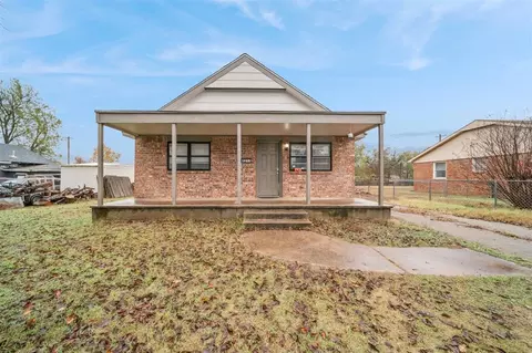 1217 E Cherry St, Cushing, OK 74023