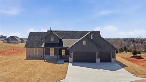2439 Wind River Cir, Blanchard, OK 73010
