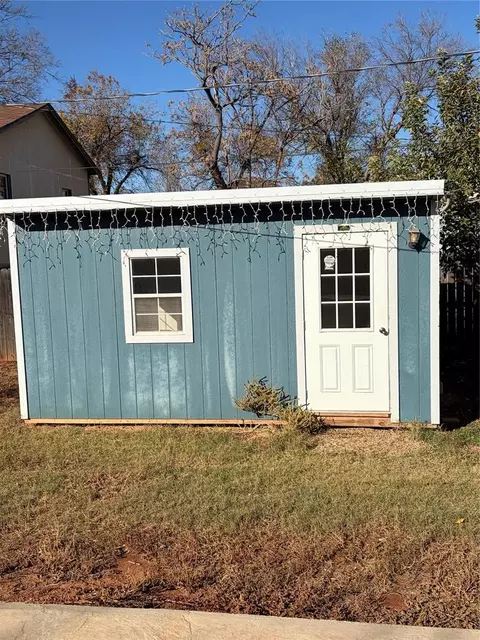 Other - 715 N Jackson St, Altus, OK 73521 photo 3 of 10