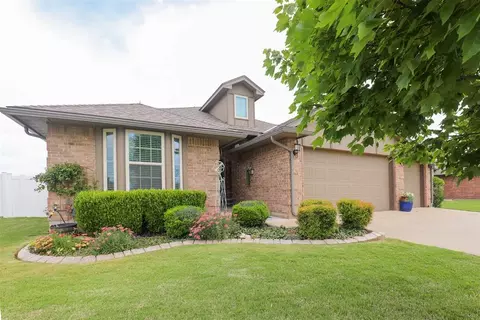 1297 SE 16th Ter, Newcastle, OK 73065
