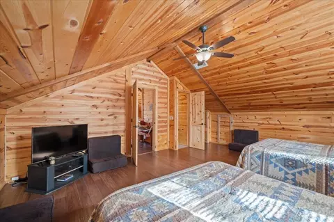 Bedroom - 222 Laurel Leaf Ln, Ringold, OK 74754 photo 4 of 4