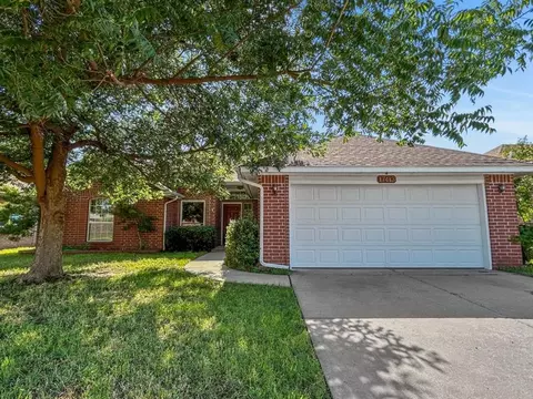 17413 Platinum Ln, Edmond, OK 73012