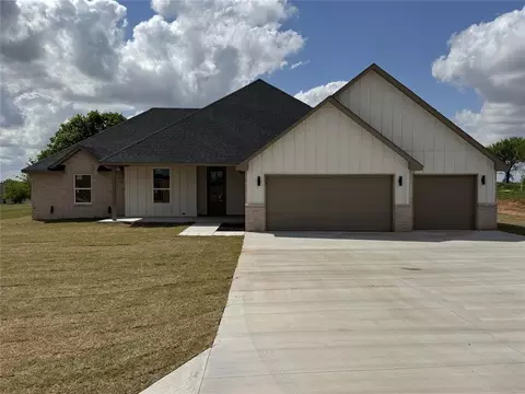 2443 Wolf Creek Bnd, Blanchard, OK 73010