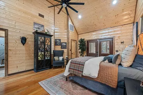 Bedroom - 471 Split Log Trl, Broken Bow, OK 74728 photo 1 of 3