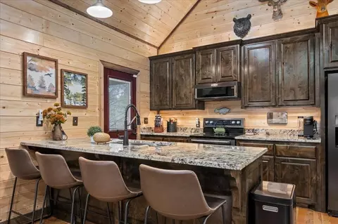 Kitchen - 471 Split Log Trl, Broken Bow, OK 74728 photo 1 of 5