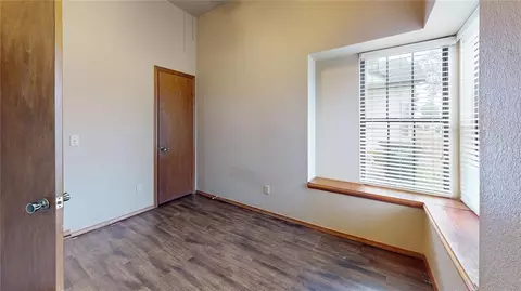 Bedroom - 2127 Lonnie Ln, Moore, OK 73170 photo 3 of 9