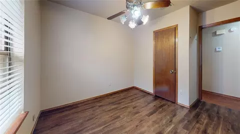 Bedroom - 2127 Lonnie Ln, Moore, OK 73170 photo 8 of 9