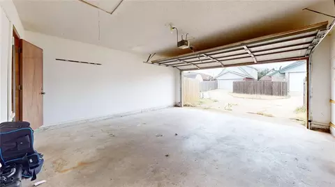 Other - 2127 Lonnie Ln, Moore, OK 73170 photo 5 of 6