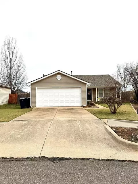 9416 Checkerbloom Dr, Oklahoma City, OK 73165