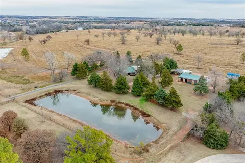 1116 Cedar Ln, Blanchard, OK 73010