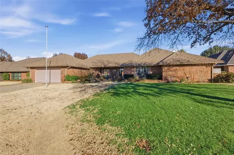 12508 Deerwood Dr, Oklahoma City, OK 73142