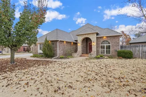 16400 Ernest Ct, Edmond, OK 73013