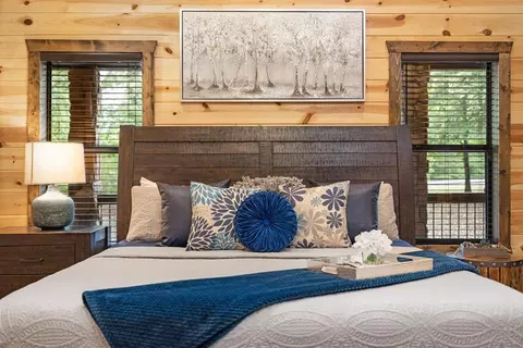 Bedroom - 186 W Eagle Mountain Trl, Broken Bow, OK 74728 photo 1 of 3
