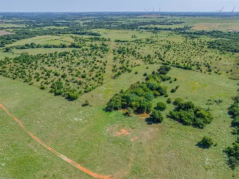 Undisclosed, Crescent, OK 73028 photo 32