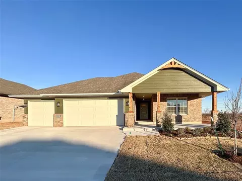 11921 NW 120th St, Yukon, OK 73099