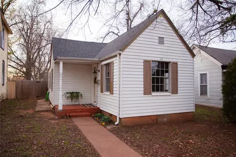 415 N Broad St, Guthrie, OK 73044
