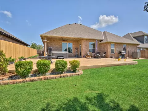 10824 NW 32nd Ter, Yukon, OK 73099