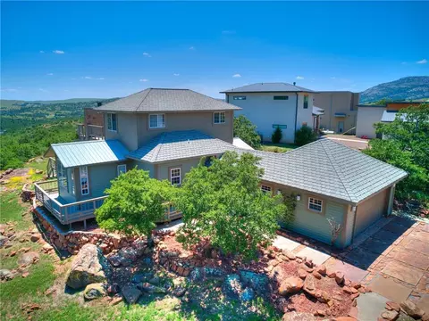 509 Big Rock Blvd, Medicine Park, OK 73557
