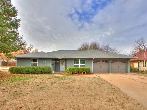 9801 Lancet Ln, Oklahoma City, OK 73120