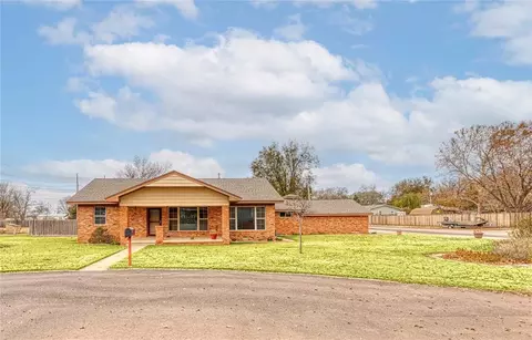 519 N Peace Ave, Elk City, OK 73644