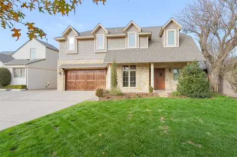 1121 Fenwick Pl, Nichols Hills, OK 73116