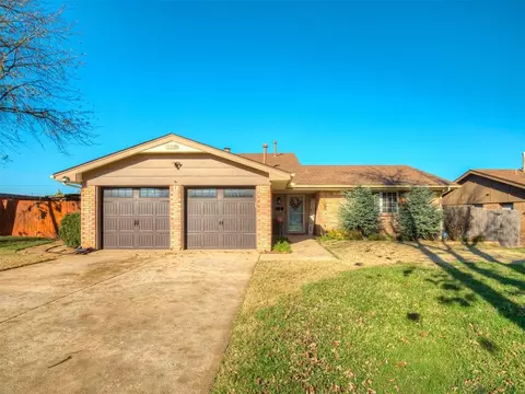 207 Klondike Dr, Yukon, OK 73099