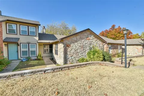 13917 E Crossing Way, Edmond, OK 73013