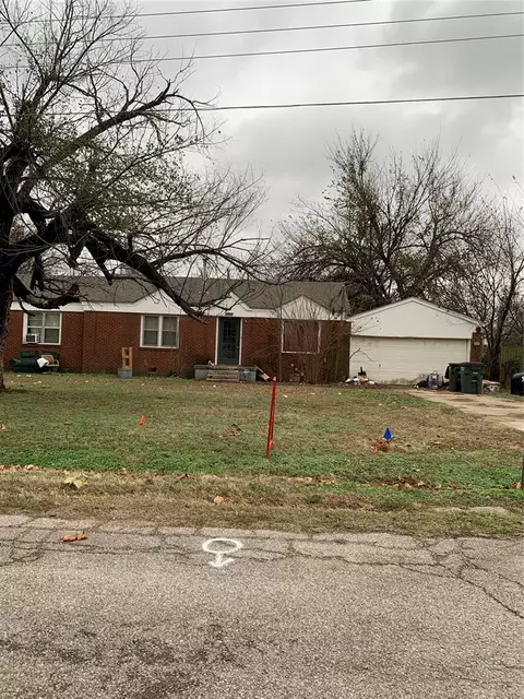 3920 E Fairview Dr, Del City, OK 73115