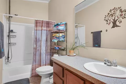 121 S Sycamore Ave, Erick, OK 73645 photo 24