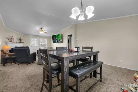 121 S Sycamore Ave, Erick, OK 73645 photo 8