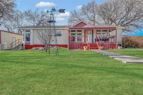 121 S Sycamore Ave, Erick, OK 73645 photo 3