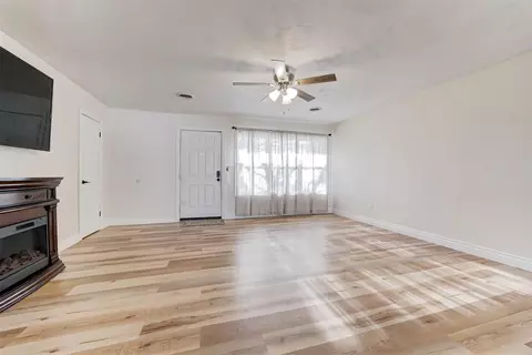 107 E Railroad St, Wayne, OK 73095 photo 8