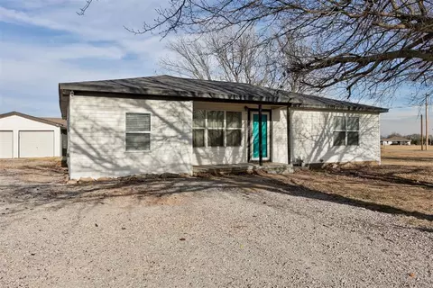 107 E Railroad St, Wayne, OK 73095