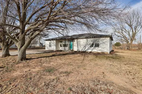 107 E Railroad St, Wayne, OK 73095 photo 4