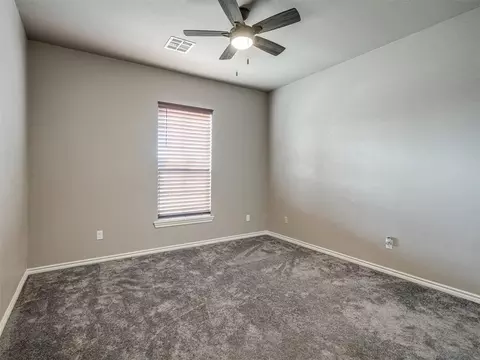 Bedroom - 509 Cantebury Dr, Tuttle, OK 73089 photo 3 of 6