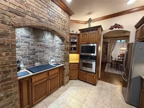 3105 White Cedar Dr, Moore, OK 73160 photo 8