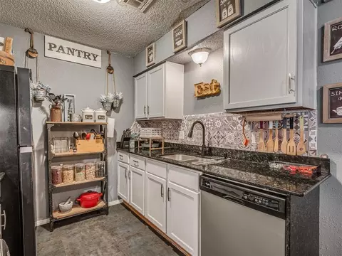 2904 Birch Ln, Edmond, OK 73034 photo 17
