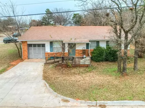2904 Birch Ln, Edmond, OK 73034 photo 2