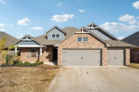 9217 NW 91st St, Yukon, OK 73099