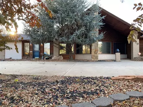 520 N West St, Cordell, OK 73632
