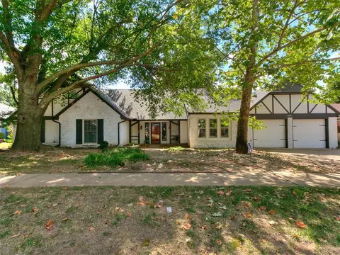 4320 Hunters Hill Rd, Norman, OK 73072