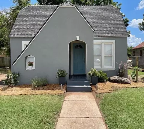 306 E Hughbert St, Norman, OK 73069