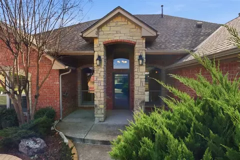 4001 Teton Ln, Norman, OK 73072