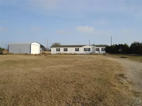 112 Valley View Dr, Shawnee, OK 74804
