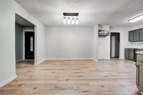 1508 Sequoyah Ave, Moore, OK 73160 photo 8