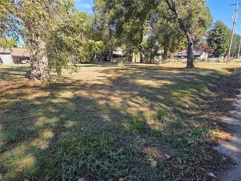 401 E Garvin Ave, Pauls Valley, OK 73075