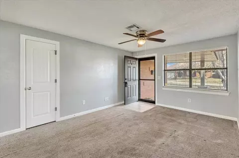 Living - 912 NW 15th St, Moore, OK 73160 photo 1 of 3